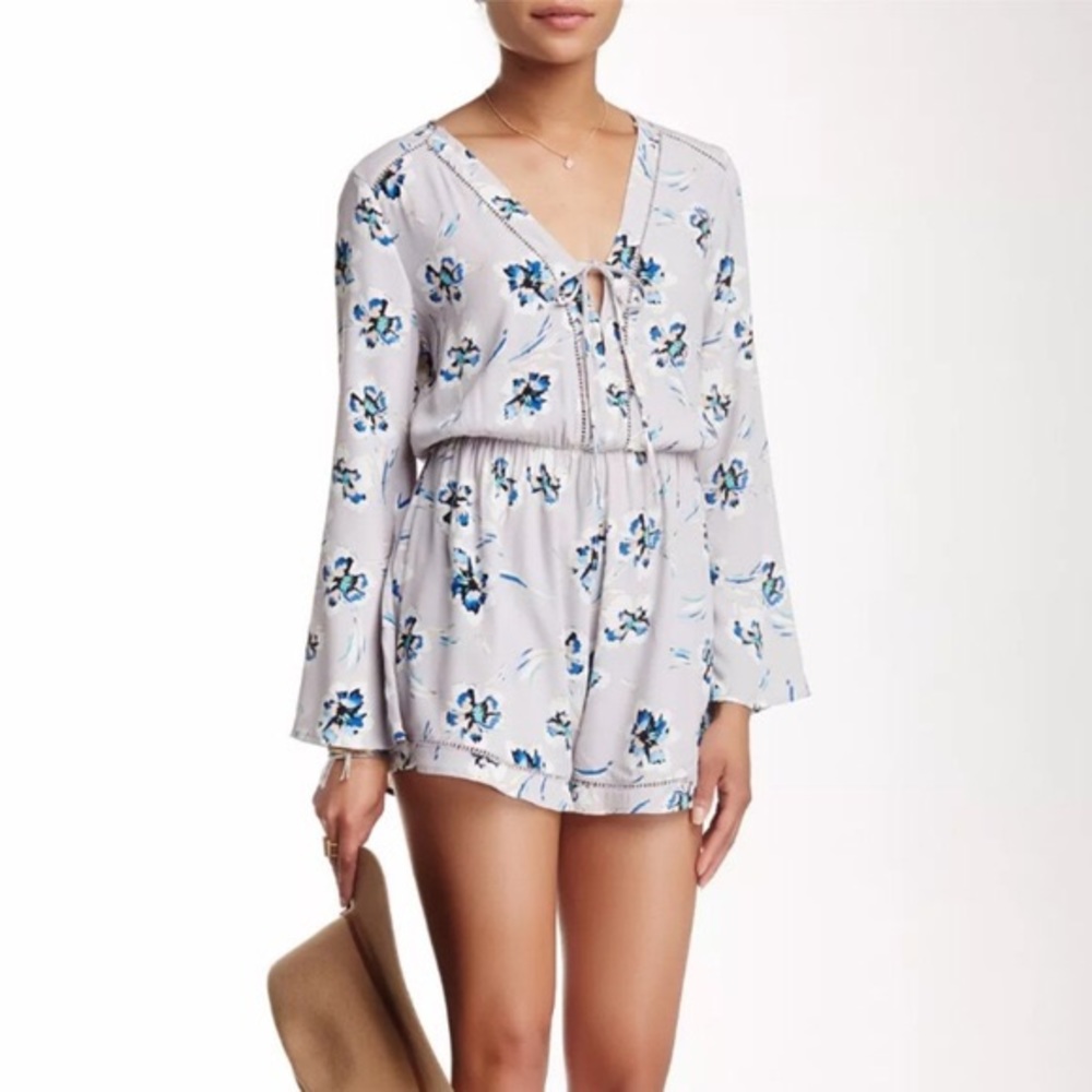 ASTR Floral Long Sleeve Romper